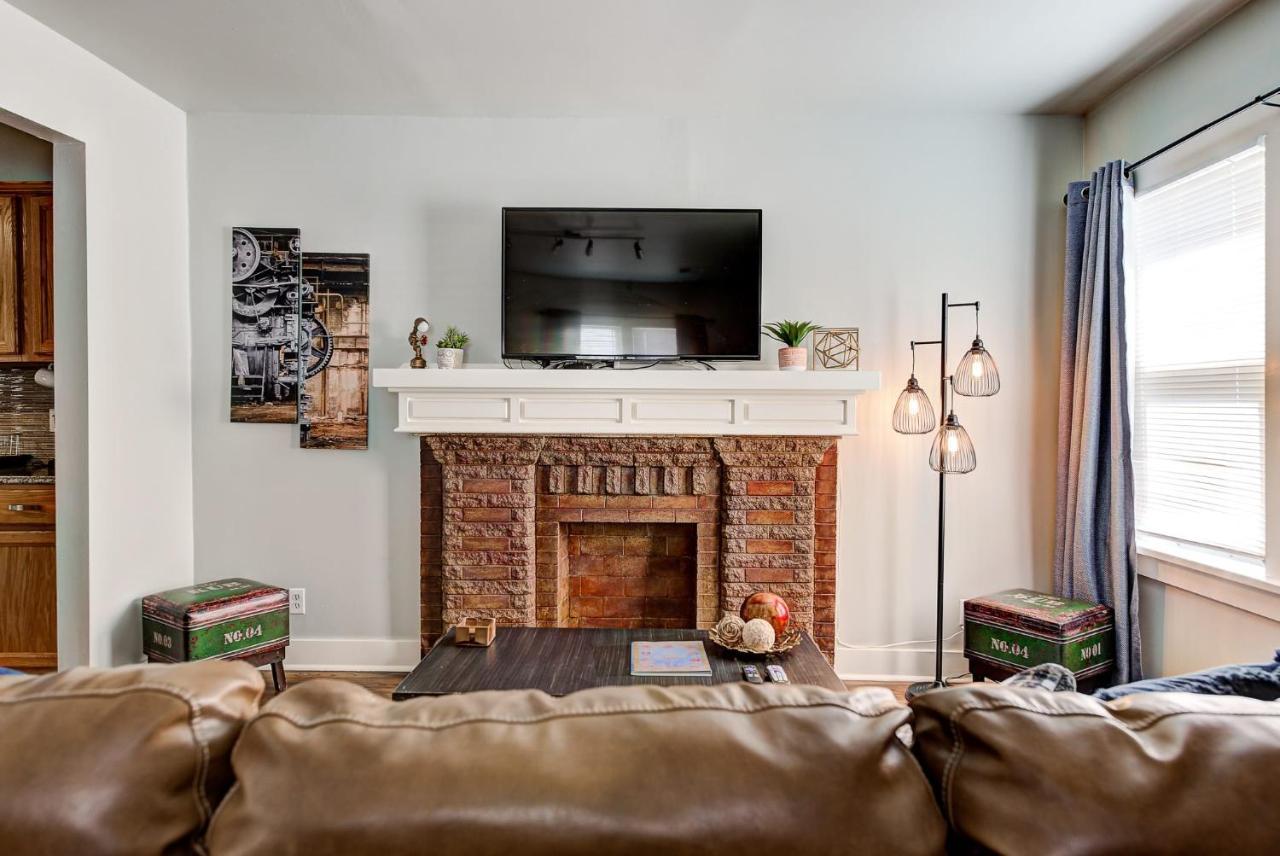 Apartment Putnam Pad Ii - Card 4 Local Biz Discount